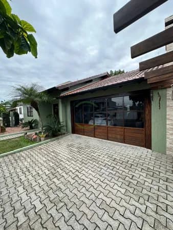 Casa em Portão - Centro