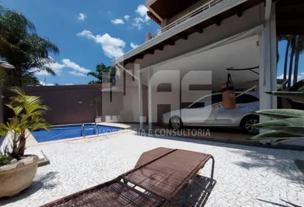 Casa com 4 Quartos à venda no Jardim Tropical