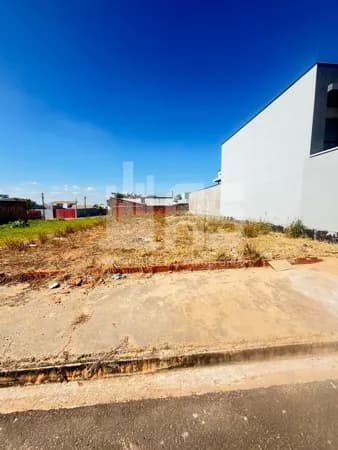 Lote/Terreno em Garça - Jardim Ecoville