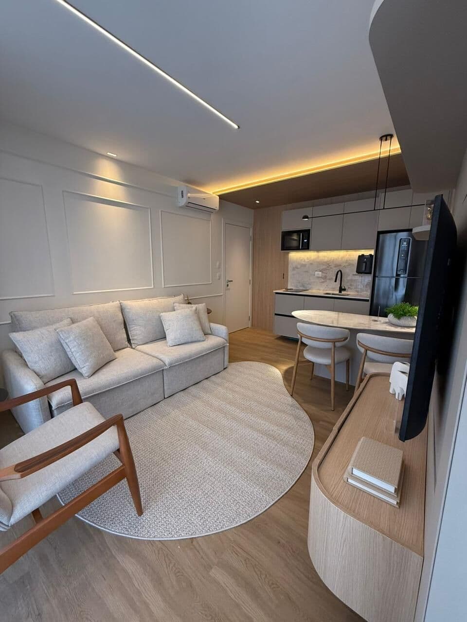 Apartamento 2 quartos com vaga em Centro Cívico, Curitiba/PR