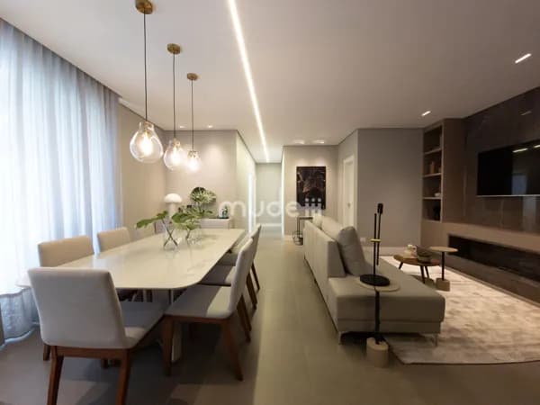 Apartamento de Alto Padrão com 3 Suítes e Sacada Gourmet | Coppa | Mercês | Curitiba