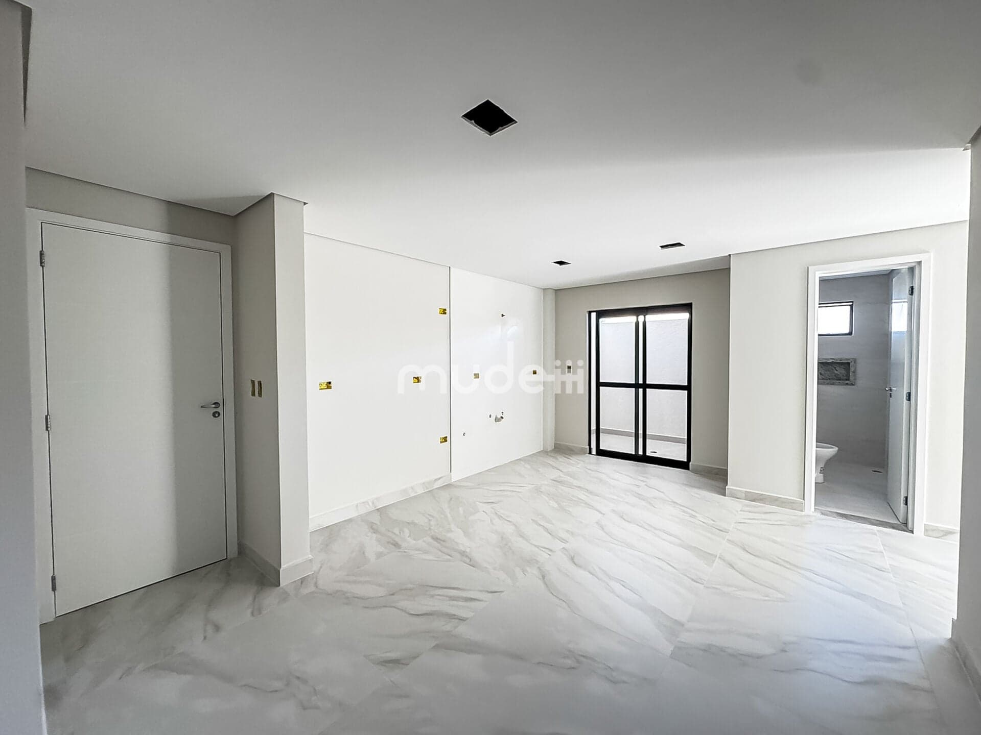 Apartamento com Sacada e Excelente Localização | São Cristóvão | São José dos Pinhais