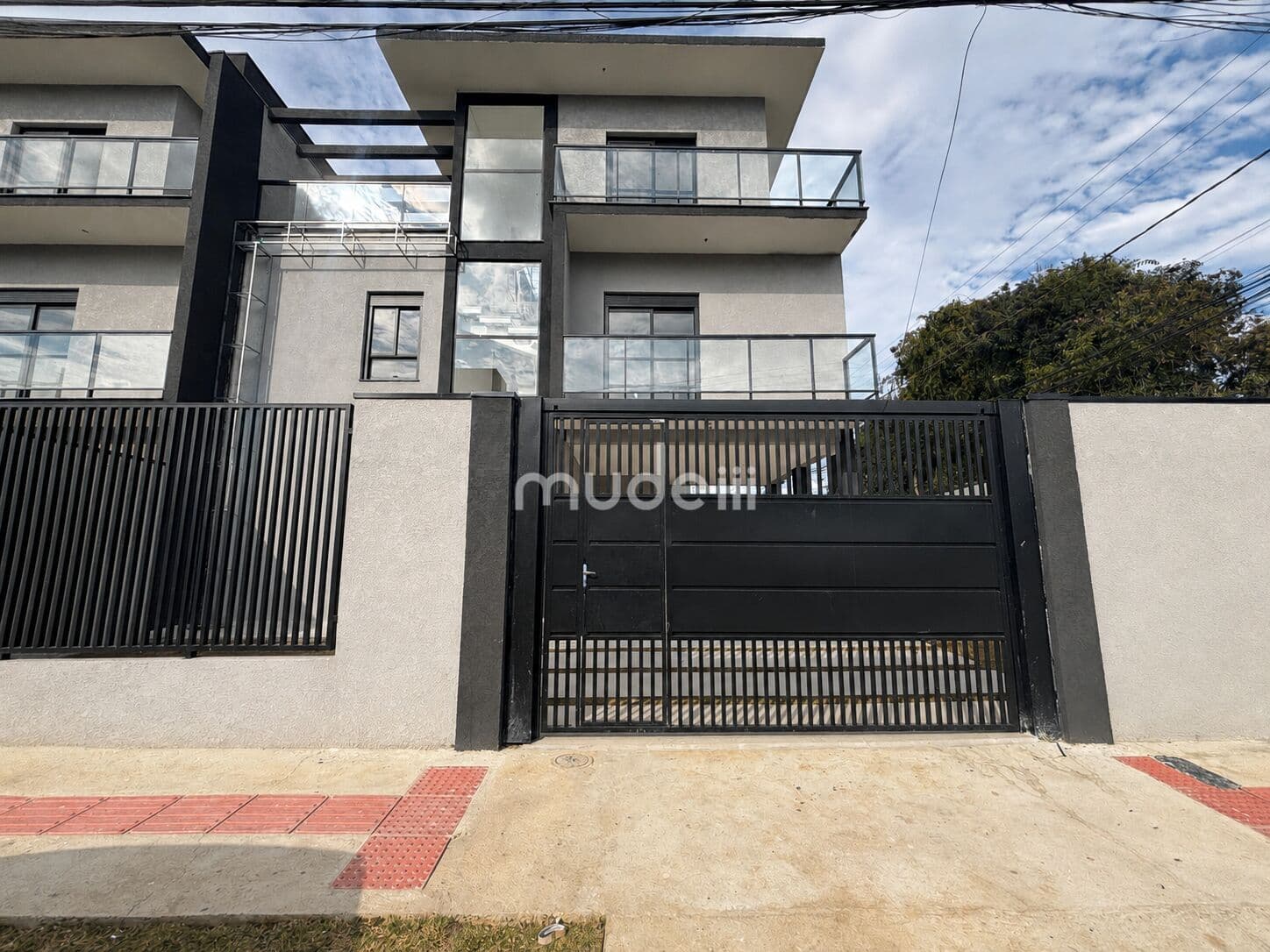 Sobrado Triplex com 3 quartos | Cidade Jardim | São José dos Pinhais
