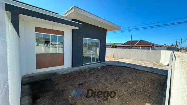 Casa Nova de Esquina à Venda no Balneário Monções – Excelente Acabamento e Apenas 350 Metros do Mar