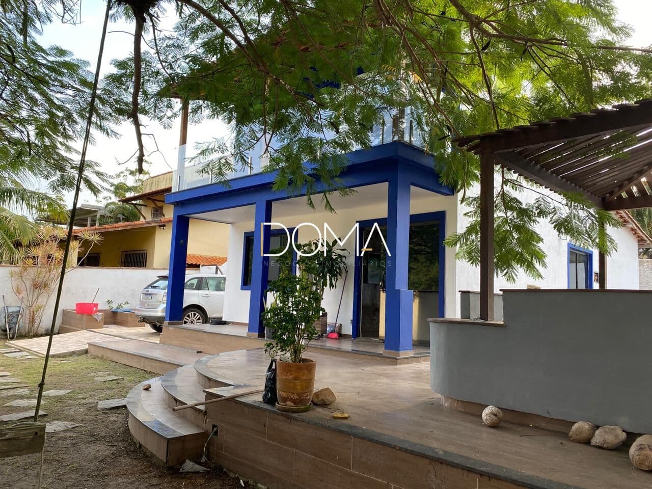 Casa em condomínio com vista para as montanhas na praia!