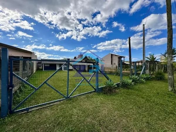 Casa à Venda 100 metros do mar Balneário Atlântico