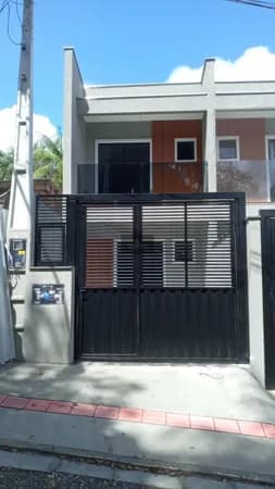 Casa Geminada 01 no bairro Glória