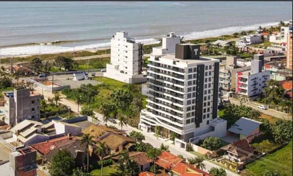 Apartamento Alto Padrão vista-mar em Balneário de Piçarras/SC