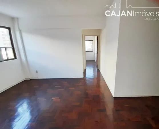 Apartamento com 1 dormitório e 1 vaga no bairro Independência