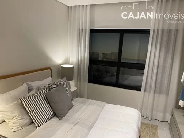 Apartamento com 1 suíte e 1 vaga no bairro Cidade Baixa