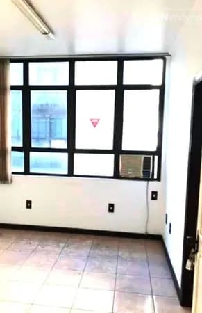 Sala à venda, 26 m² por R$ 99.000,00 - Centro - Porto Alegre/RS