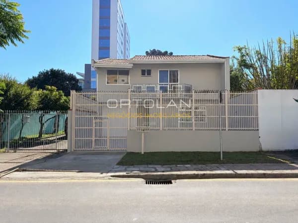 Sobrado 160m² - 05 Dormitórios - Centro/Silveira da Motta - São José dos Pinhais - PR