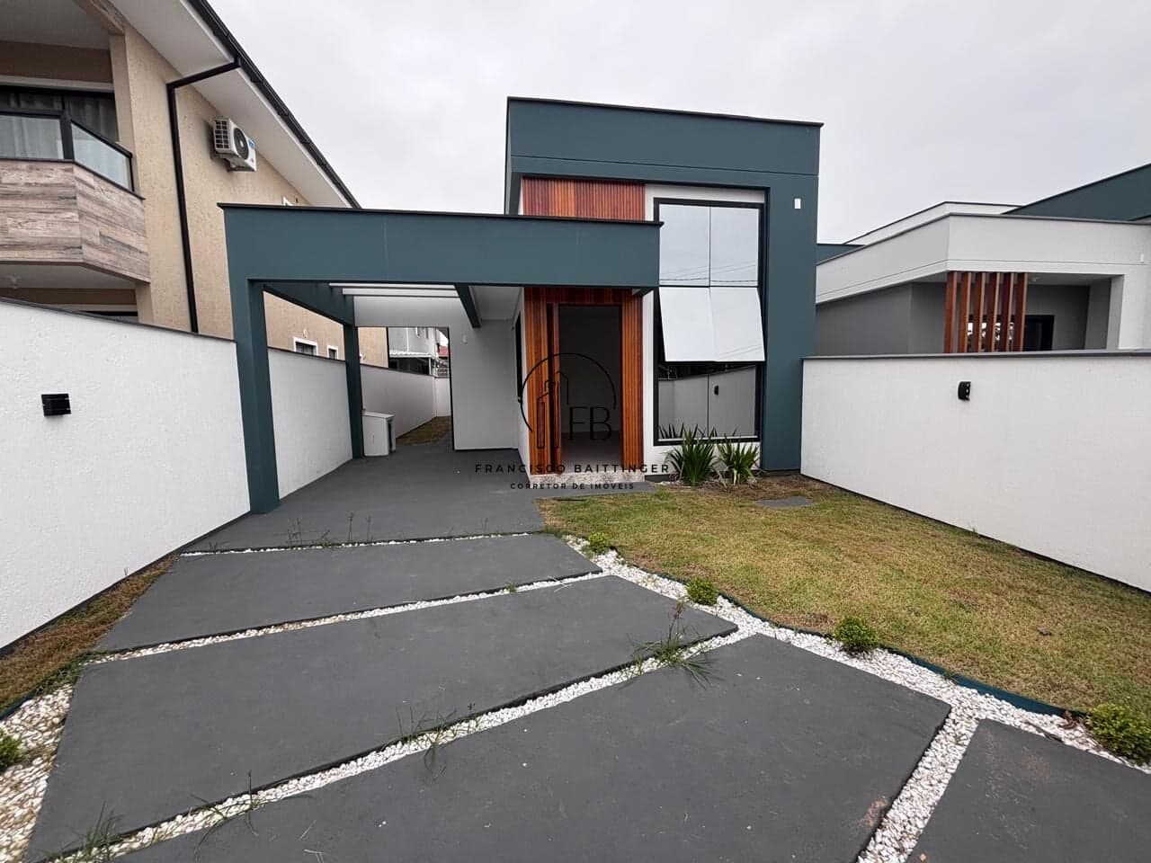 Casa em Palhoça - Nova Palhoça