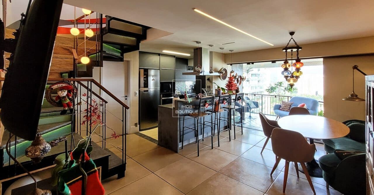 COBERTURA DUPLEX – FOUR SEASONS - 2Q - REFORMADA - 199m2 - PISCINA E ÁREA GOURMET