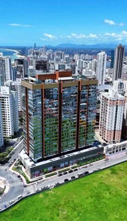Apartamento Alto Padrão na Praia de Itapuã - 02 Quartos e 01 Vaga