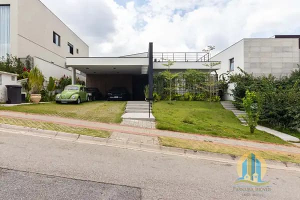 Casa de Alto Padrão á venda – Residencial Itahyê