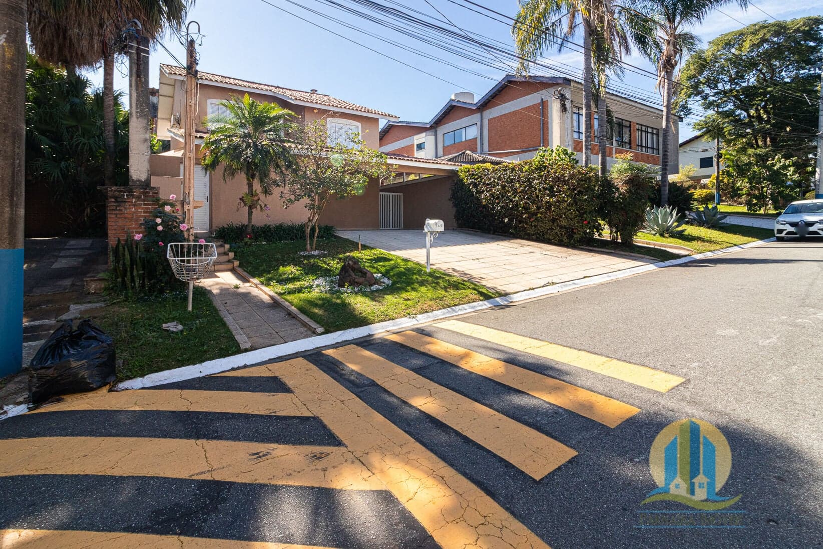 CASA PARA LOCAÇÃO – ALPHAVILLE RESIDENCIAL 3