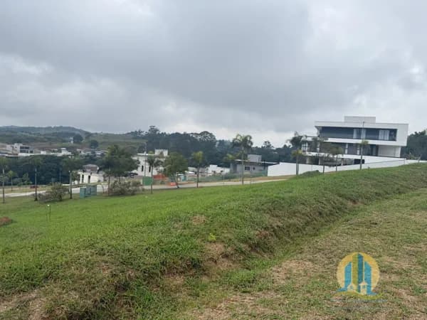 TERRENO Á VENDA NO CONDOMINIO ALTAVIS ,