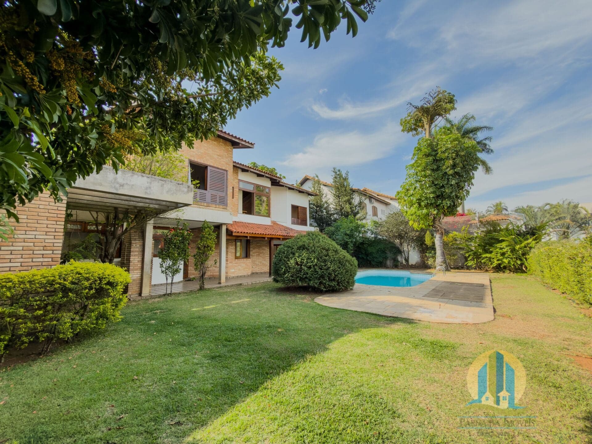 CASA PARA LOCAÇÃO – ALPHAVILLE RESIDENCIAL 5