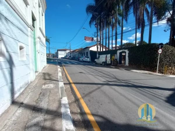 Espaço Comercial para Locação – Amplo e Versátil