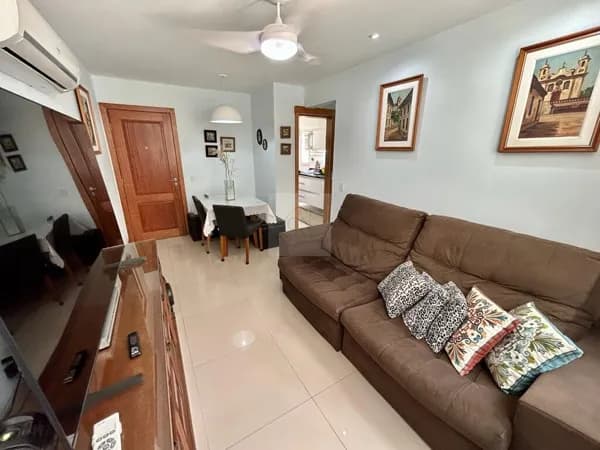 Apartamento 2 Quartos com Suíte e Vaga – 65m² em Localização Tranquila!