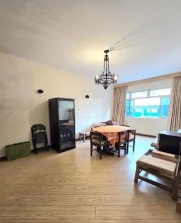 Excelente Apartamento à Venda em Icaraí – 145 m² a 1 Quadra da Praia!