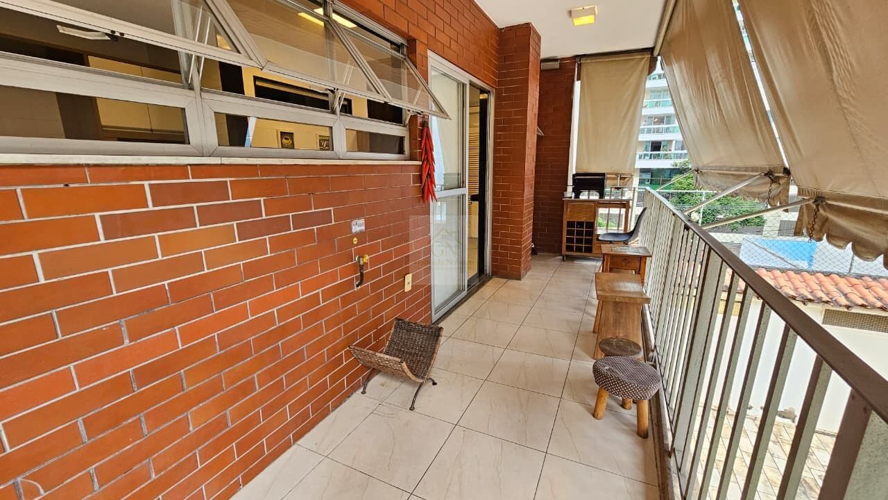 Apartamento impecável com varandas em todos os cômodos em Icaraí!