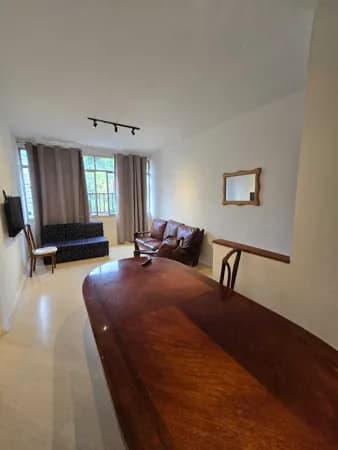 Apartamento à venda no Alto – Espaço, conforto e excelente localização