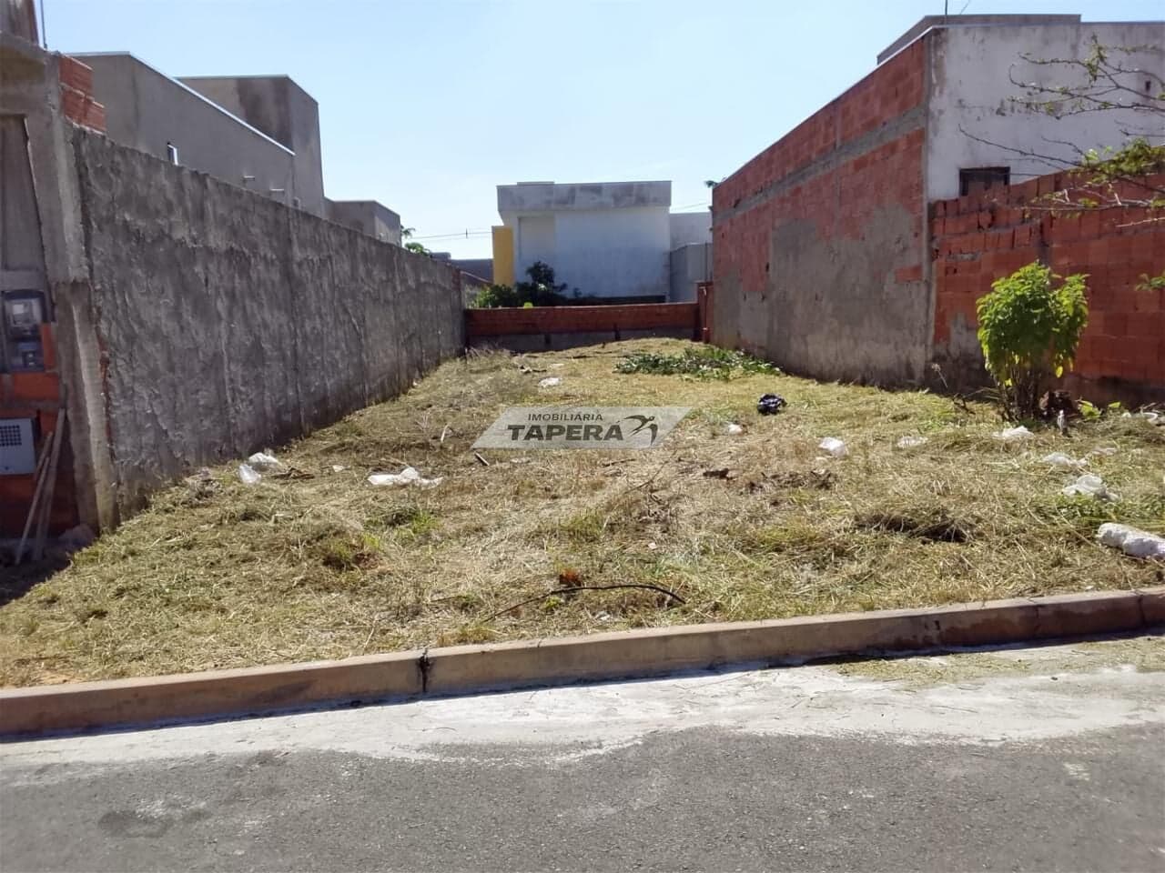 Terreno à venda