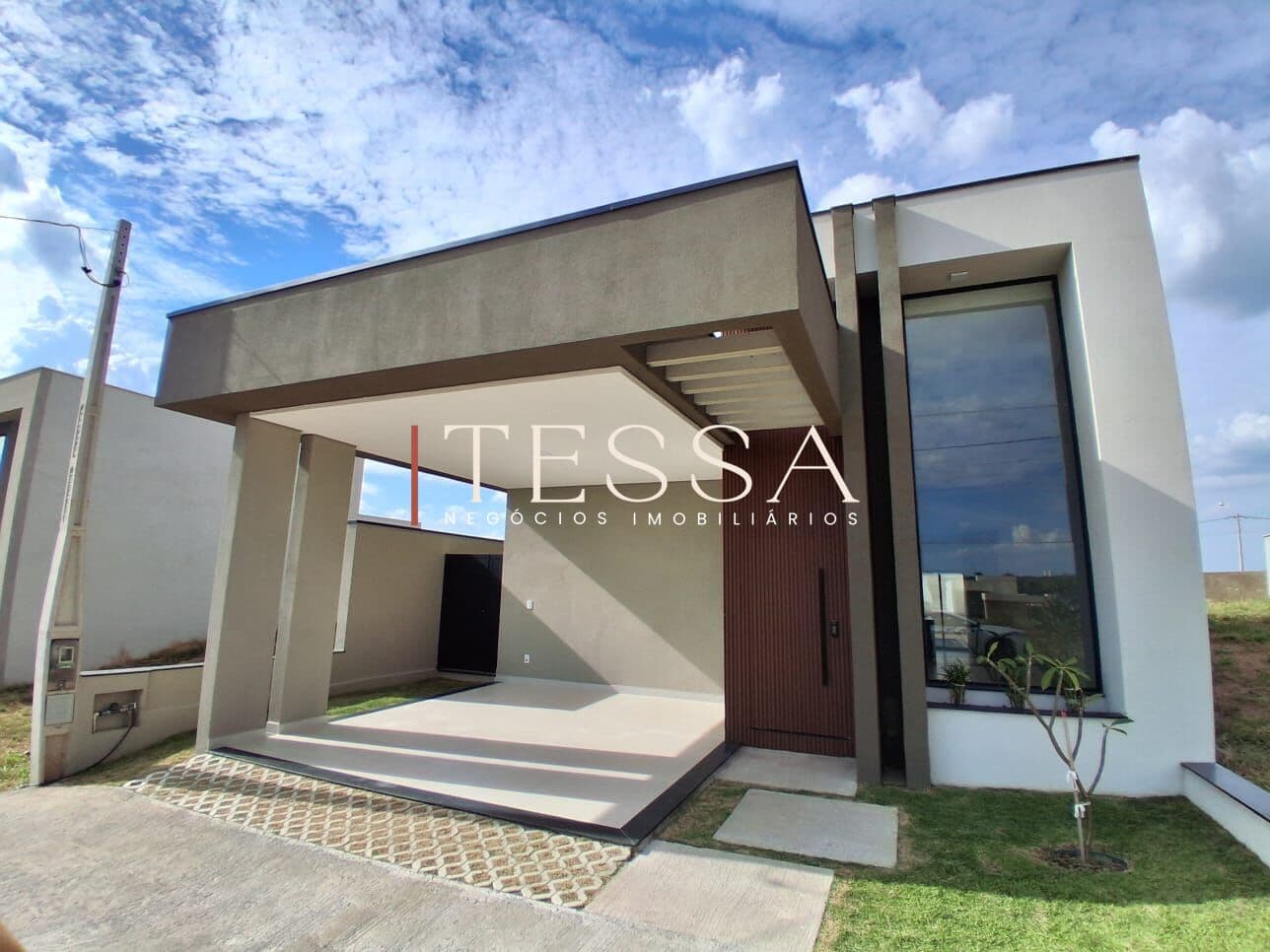 Casa térrea à venda no Residencial Canadá