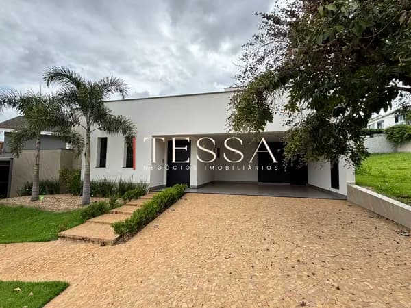 Casa Cond. Monte Alegre
