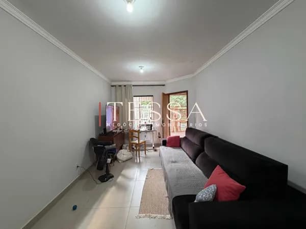 Casa térrea com quintal amplo à venda em Piracicaba/SP – R$ 280.000