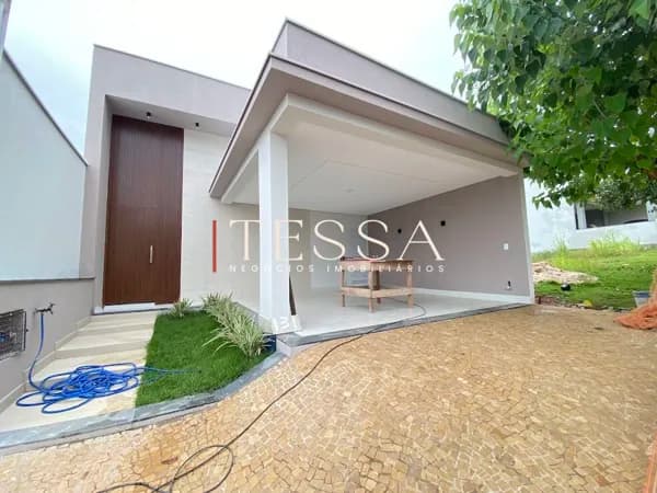Casa em condomínio