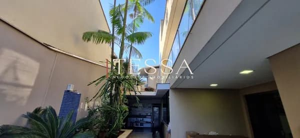 Casa á venda no Bairro Castelinho