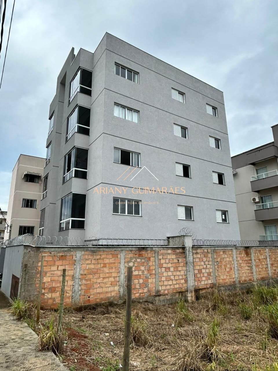 Apartamento em Laranjeiras, Patos de Minas/MG