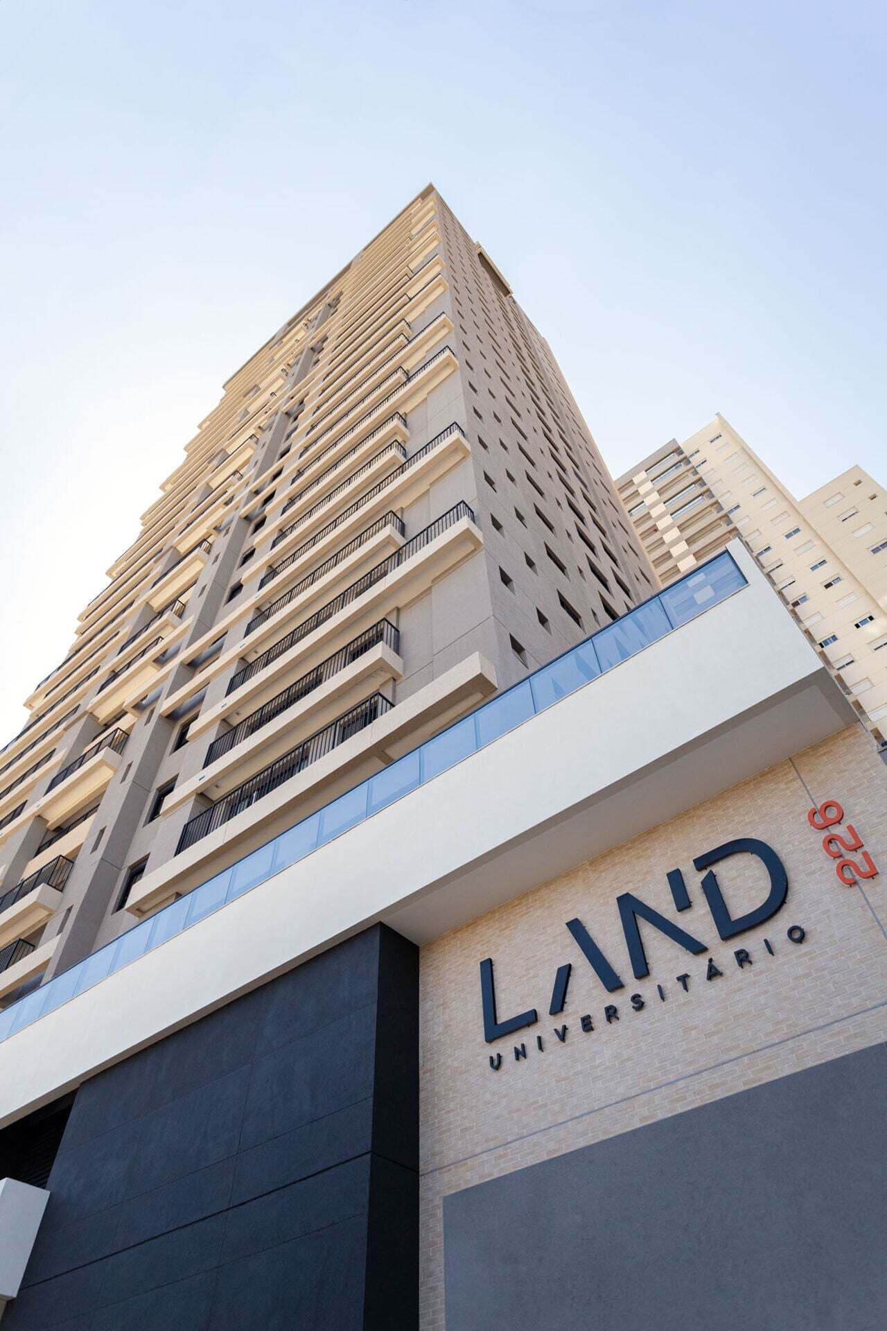 Land 226: Apartamento 102m² 3 Quartos à Venda Universitário