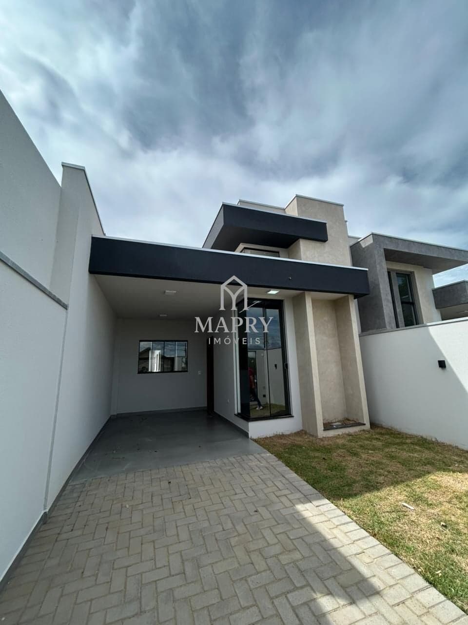 Casa em Conjunto Residencial Roberto Conceição, Cambé/PR