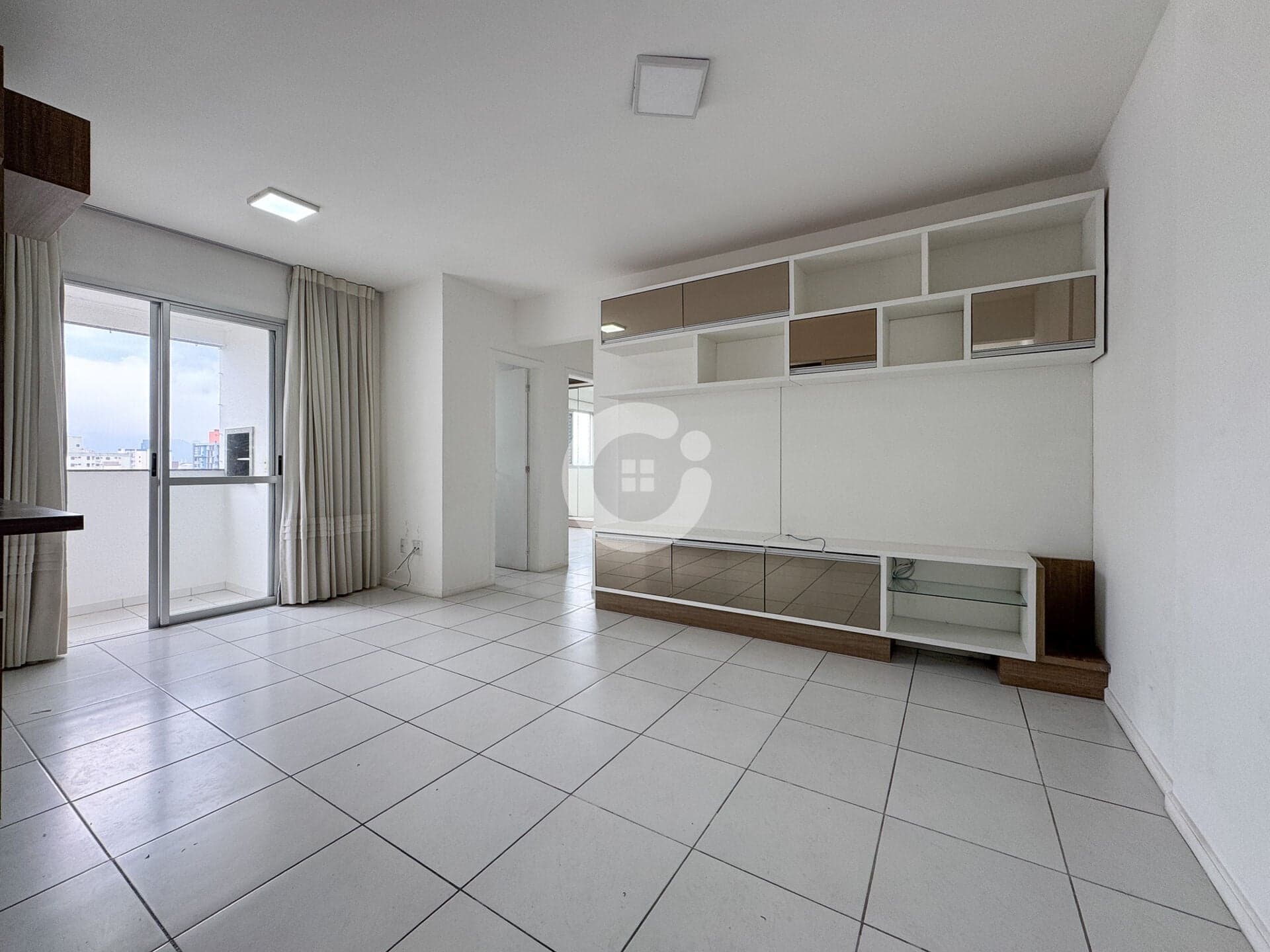 Apartamento de 2 quartos (1 suíte) e 1 vaga no Dehon