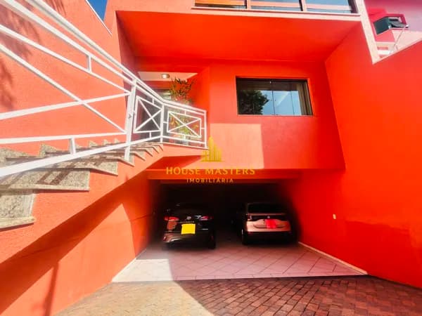 SOBRADO COM SUÍTE, CLOSET E ÁREA GOURMET NO BAIRRO PARAÍSO