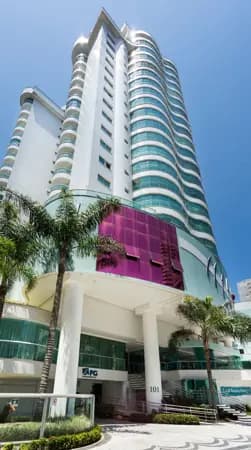Apartamento à venda no bairro Centro em Balneário Camboriú/SC