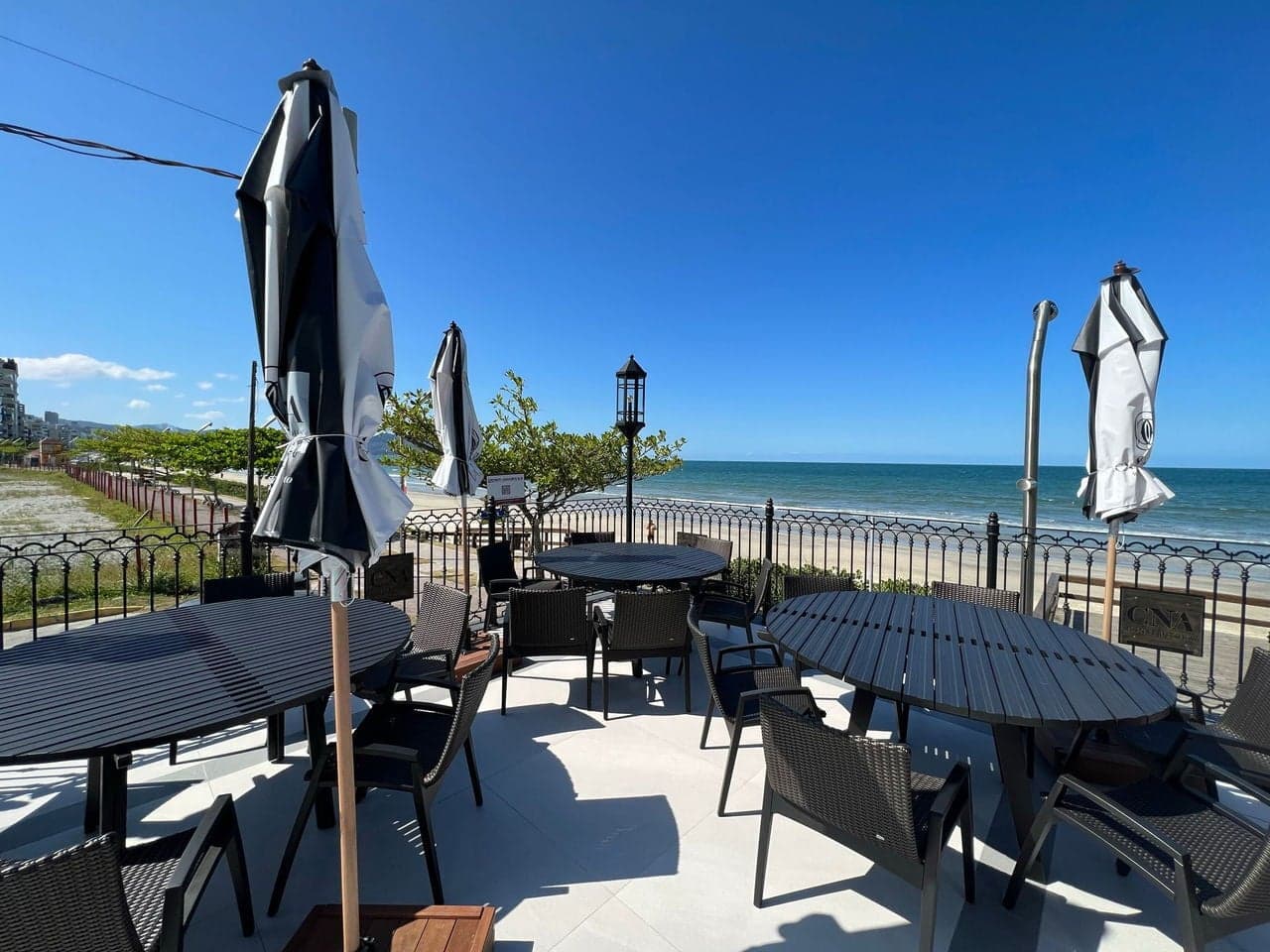 Apartamento à venda no bairro Meia Praia em Itapema/SC