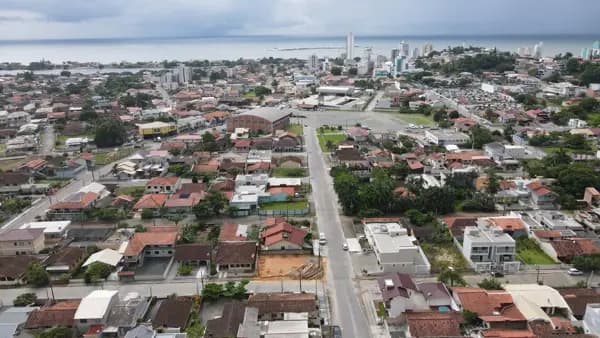 Apartamento à venda no bairro Los Angeles em Barra Velha/SC