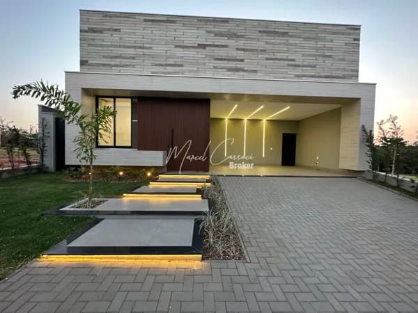 Casa à venda com 3 quartos suítes sendo 1 máster, piscina, integração de ambientes, escritório, localizada no condomínio TerraVista na cidade de Mirassol/SP.
