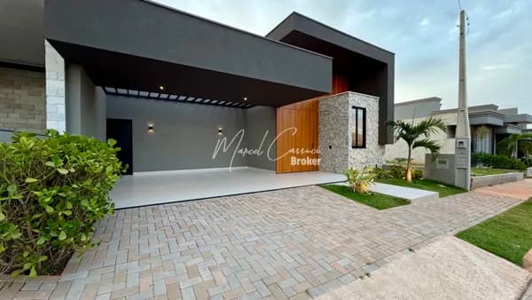 Casa à venda, com 3 quartos sendo 1 suíte com closet, escritório, piscina, cozinha gourmet com ilha, no Condomínio fechado Setlife I em Mirassol/SP