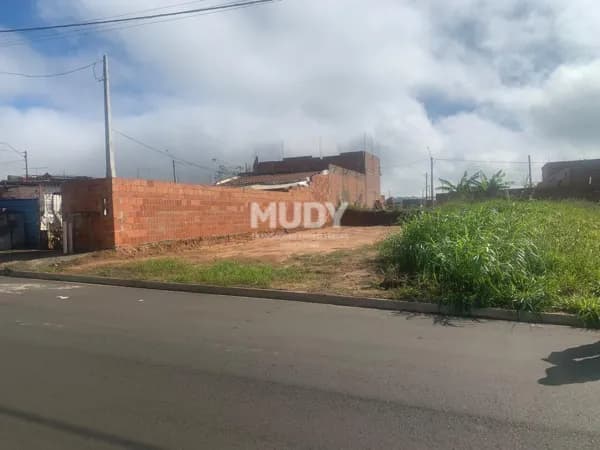 Lote/Terreno em Indaiatuba - Parque Barnabé