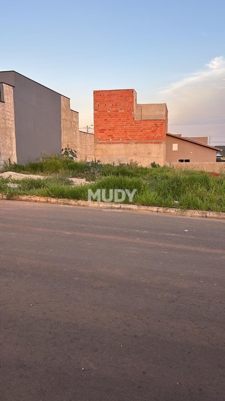 Lote/Terreno em Salto - Jardim Sontag
