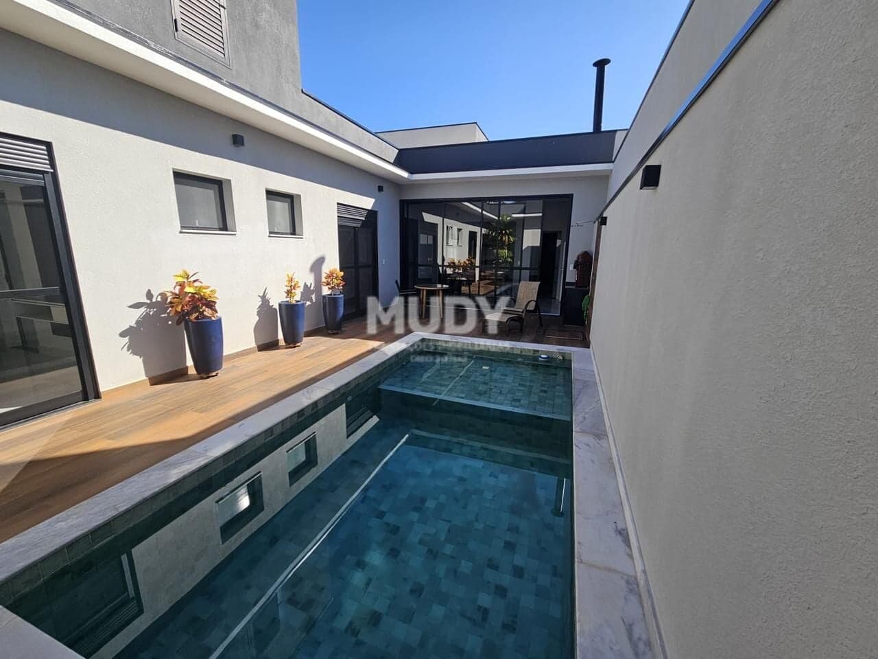 Casa Térrea de Alto Padrão com 3 Suítes e Piscina no Jardim Piemonte – Indaiatuba/SP
