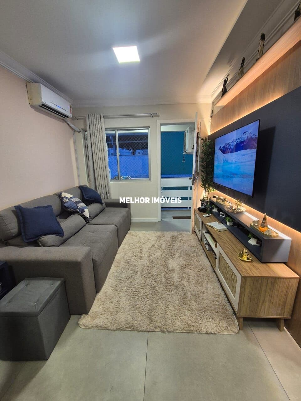 Apartamento Mobiliado à venda no Centro de Balneário Camboriú