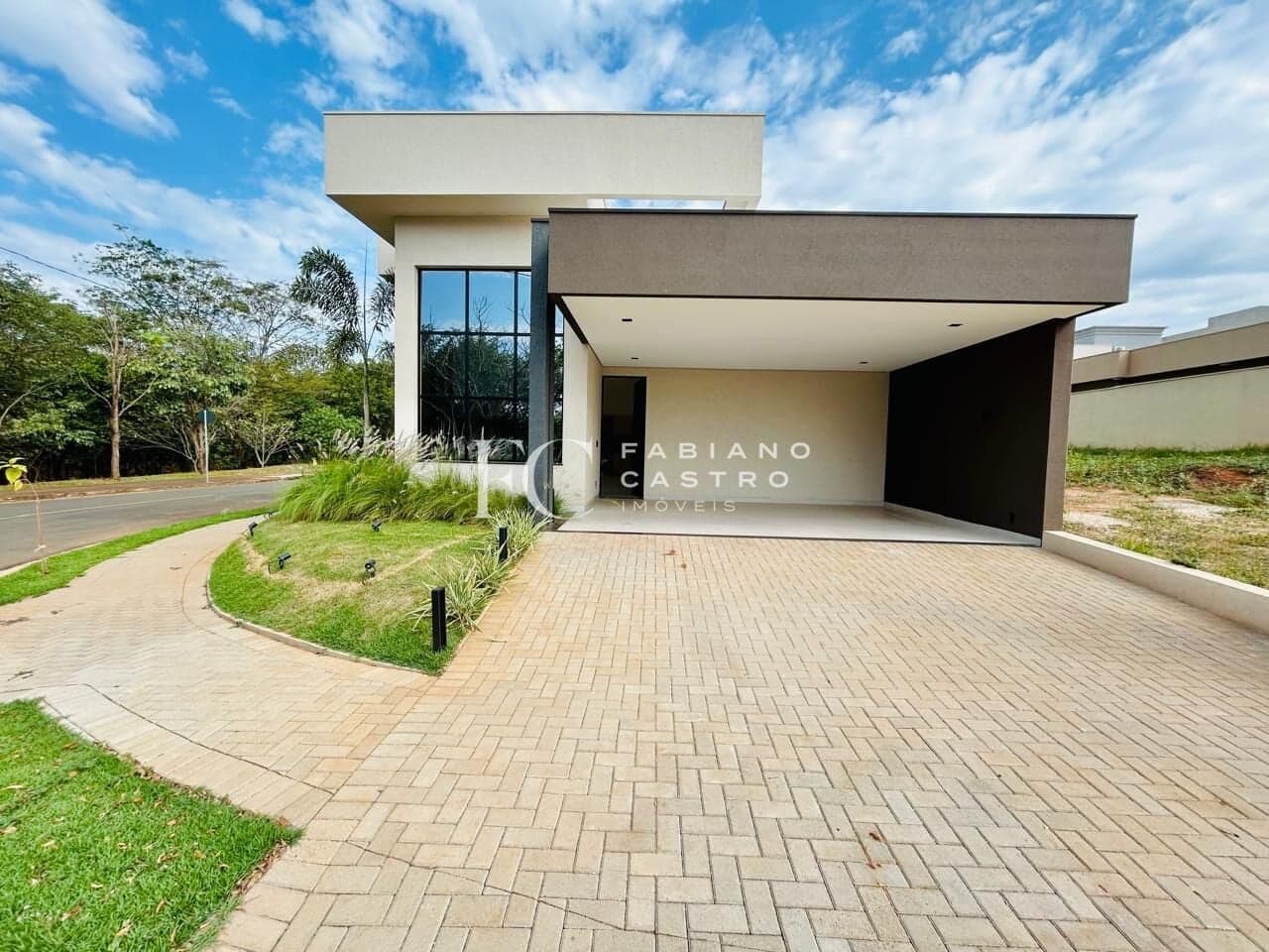 Casa de Condomínio em São José do Rio Preto - Residencial Maria Júlia