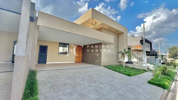 Casa de Condomínio em Mirassol - Residencial Set Life II